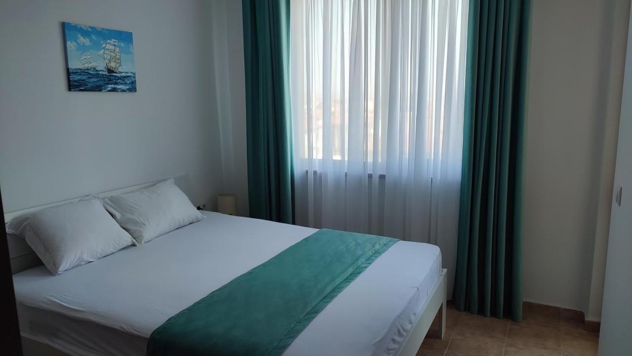 Cozy Apartment With Sea View And Free Parking Поморіє Екстер'єр фото